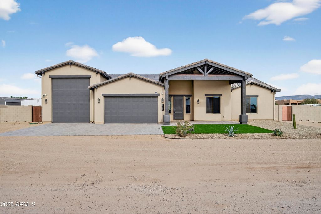 2120 W TANYA Trail, Phoenix, AZ 85086 — exterior