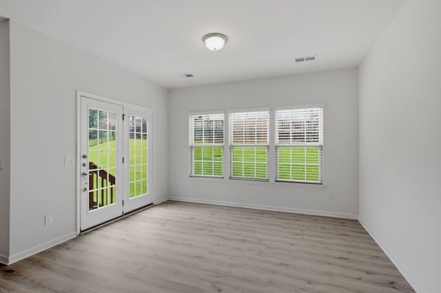 618 Stonebridge Ln, Mount Juliet, TN 37122