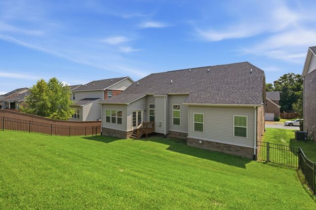 618 Stonebridge Ln, Mount Juliet, TN 37122