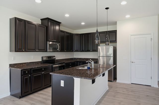 618 Stonebridge Ln, Mount Juliet, TN 37122