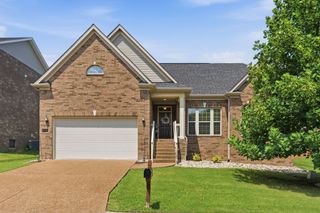 618 Stonebridge Ln, Mount Juliet, TN 37122