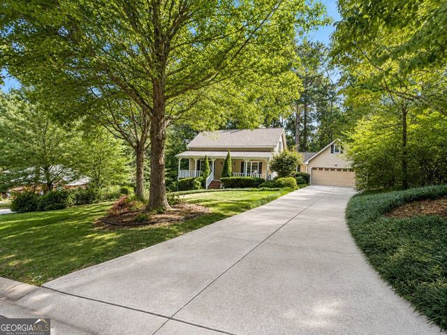 1052 Evelyn Lane, Lilburn, GA 30047