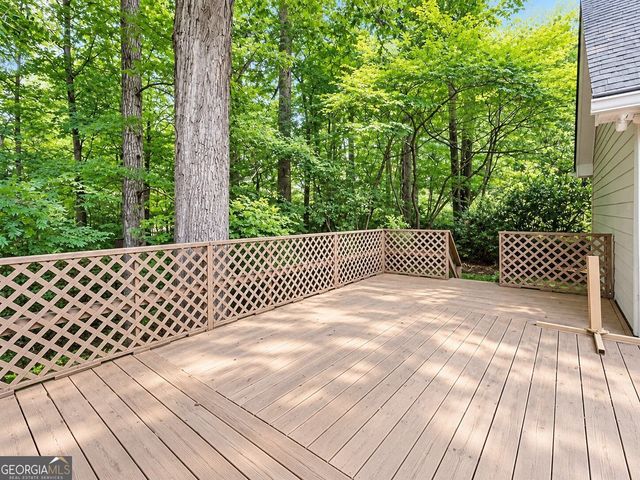 1052 Evelyn Lane, Lilburn, GA 30047