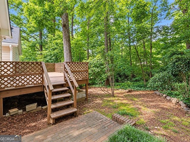 1052 Evelyn Lane, Lilburn, GA 30047