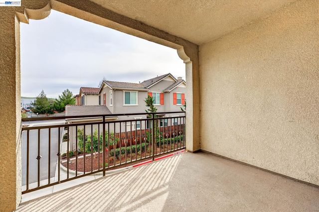 1320 Windswept Cmn 6, Livermore, CA 94550