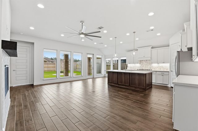 15647 Turtlehead Trail, Conroe, TX 77302