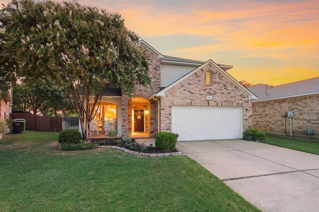 4156 Petersburg Drive, Fort Worth, TX 76244