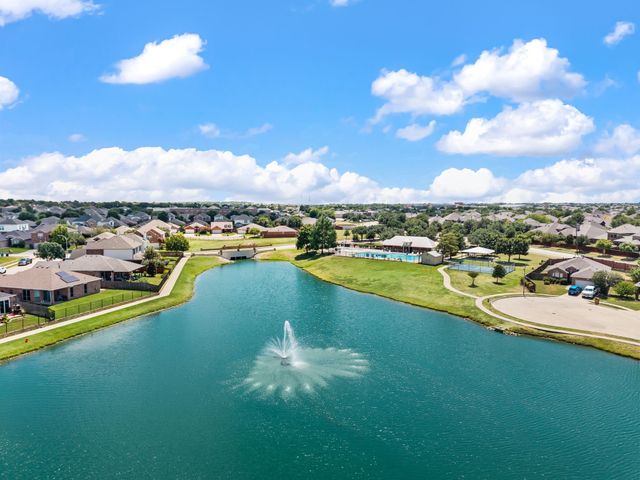 4156 Petersburg Drive, Fort Worth, TX 76244