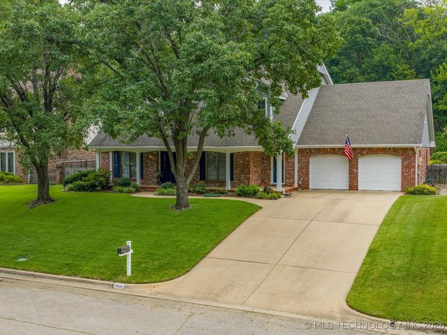 1616 Cherokee Hills Drive, Bartlesville, OK 74006