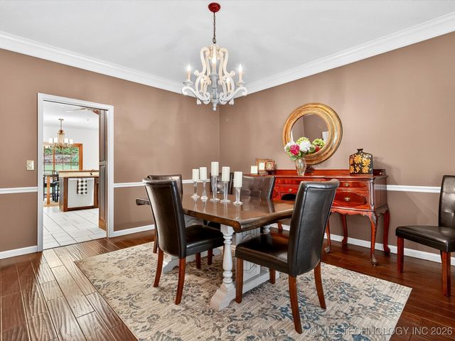 1616 Cherokee Hills Drive, Bartlesville, OK 74006