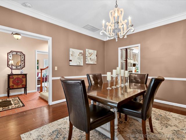 1616 Cherokee Hills Drive, Bartlesville, OK 74006