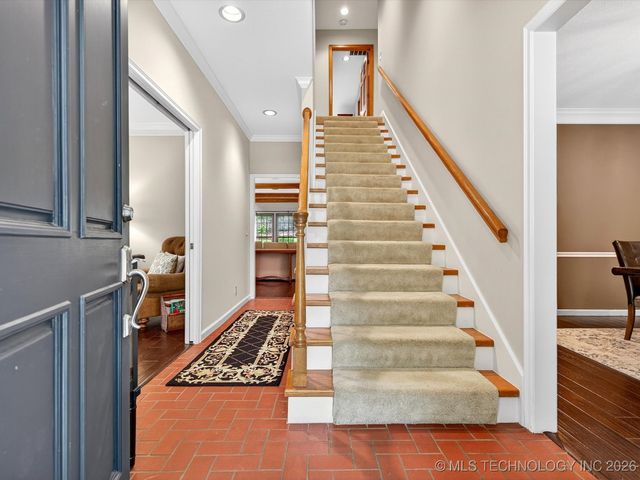 1616 Cherokee Hills Drive, Bartlesville, OK 74006