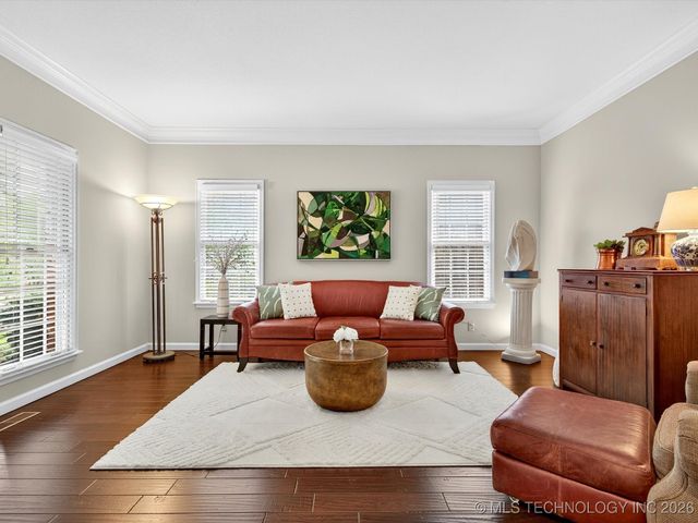 1616 Cherokee Hills Drive, Bartlesville, OK 74006