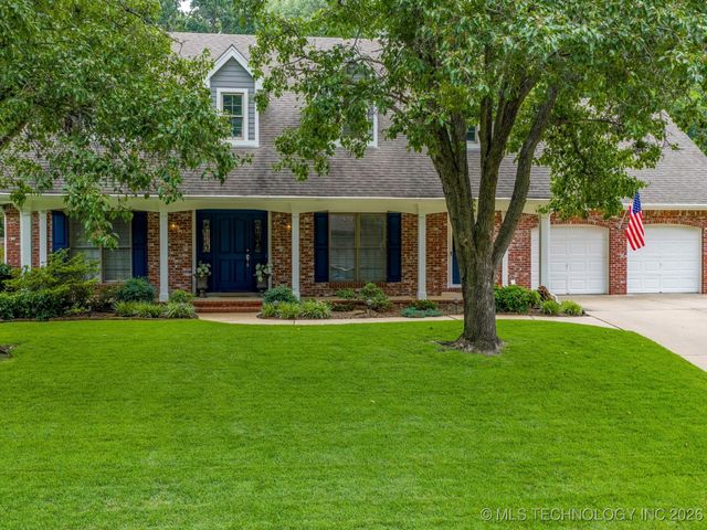 1616 Cherokee Hills Drive, Bartlesville, OK 74006
