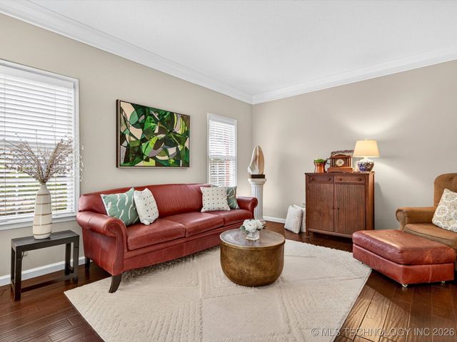 1616 Cherokee Hills Drive, Bartlesville, OK 74006