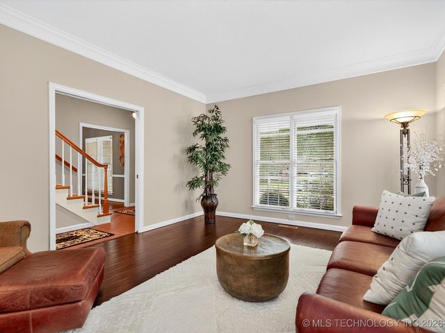 1616 Cherokee Hills Drive, Bartlesville, OK 74006