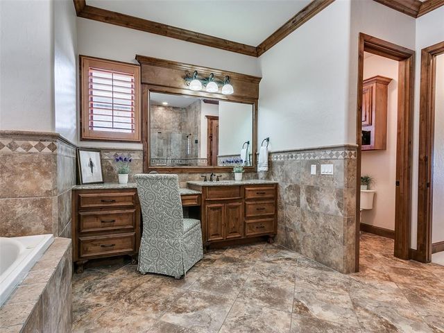 16772 Little Leaf Lane, Edmond, OK 73012