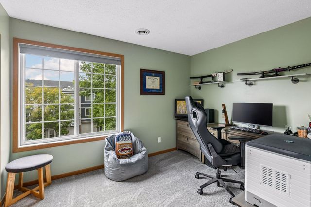 15546 Float Lane 103, Apple Valley, MN 55124