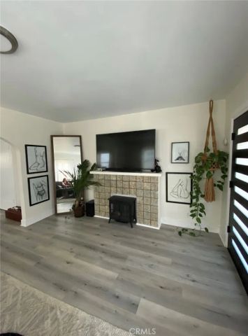1247 S. Tremaine Avenue, Los Angeles, CA 90019