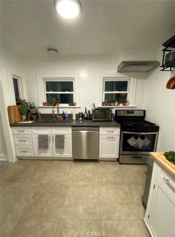 1247 S. Tremaine Avenue, Los Angeles, CA 90019