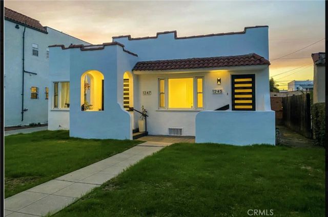 1247 S. Tremaine Avenue, Los Angeles, CA 90019
