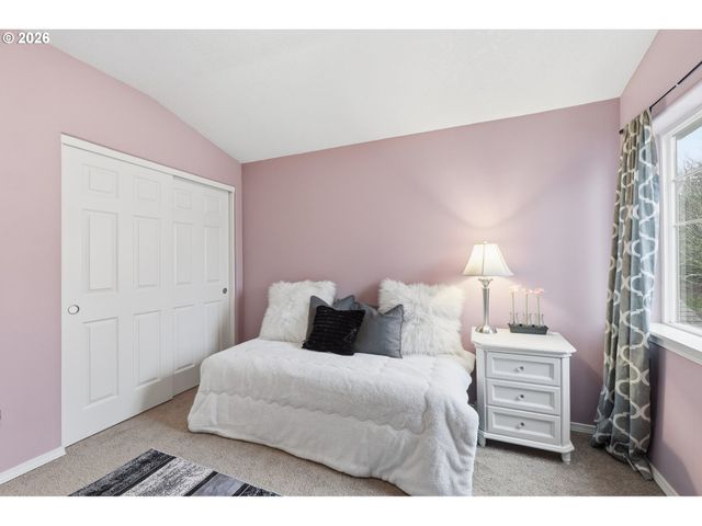 1502 Se SWEETBAY St, Hillsboro, OR 97123