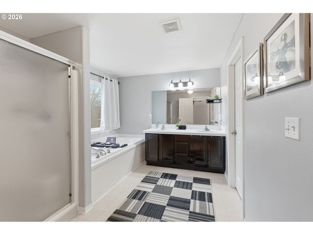 1502 Se SWEETBAY St, Hillsboro, OR 97123