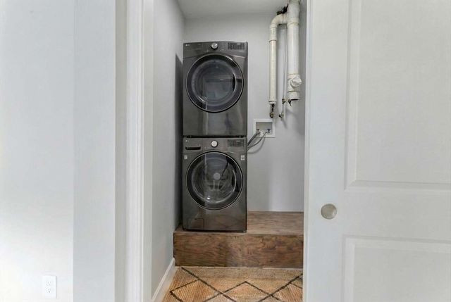 360 Marshall St, Tewksbury, MA 01876