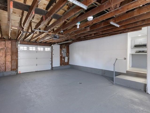 360 Marshall St, Tewksbury, MA 01876