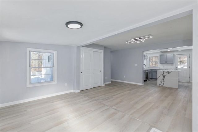 360 Marshall St, Tewksbury, MA 01876