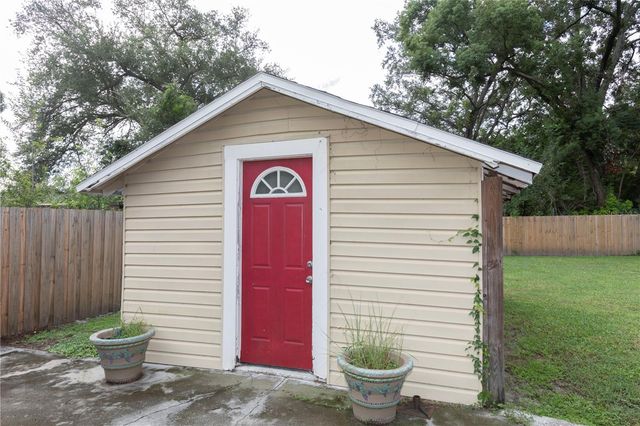 8107 E 19TH AVENUE, Tampa, FL 33619