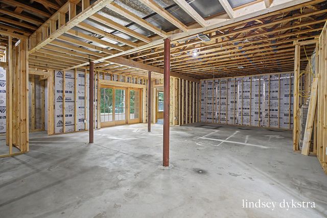7718 Burrstone Drive SE, Caledonia, MI 49316