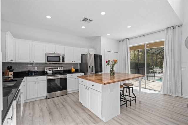 8452 SECRET KEY COVE, Kissimmee, FL 34747