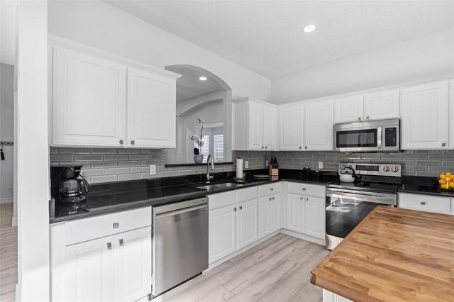 8452 SECRET KEY COVE, Kissimmee, FL 34747