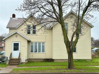 126 W Columbia Street, Chippewa Falls, WI 54729