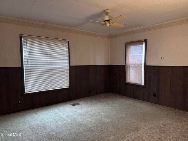 305 Oak Street, Corinth, NY 12822