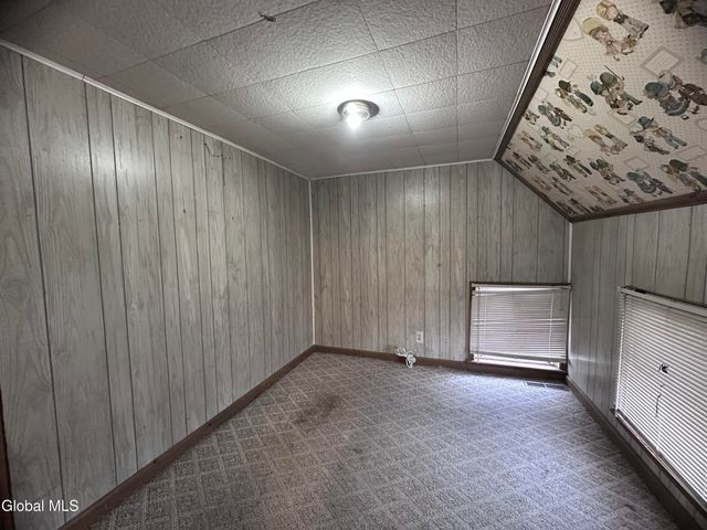 305 Oak Street, Corinth, NY 12822