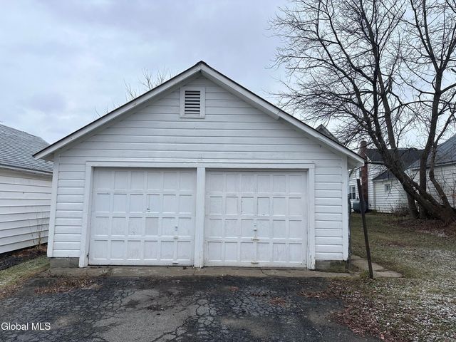 305 Oak Street, Corinth, NY 12822