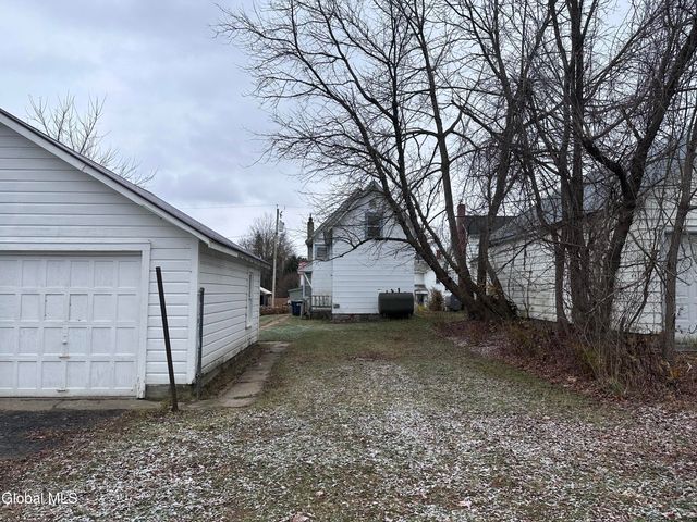 305 Oak Street, Corinth, NY 12822