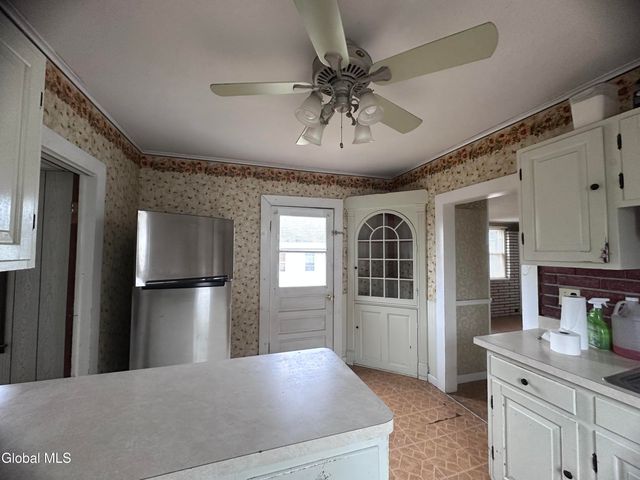 305 Oak Street, Corinth, NY 12822