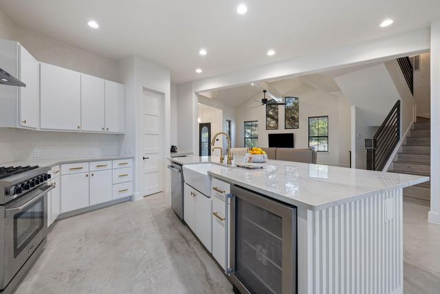 1018 Harwood PL, Austin, TX 78704