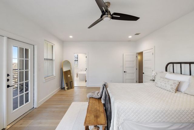 1018 Harwood PL, Austin, TX 78704