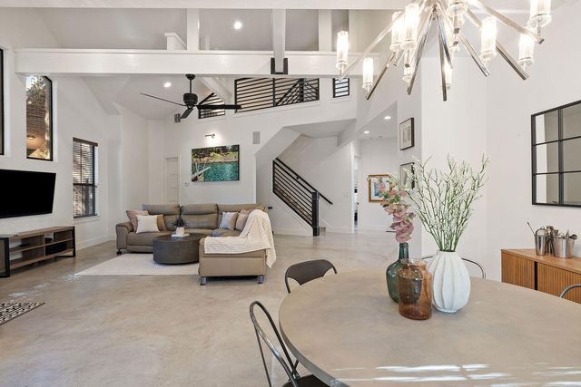 1018 Harwood PL, Austin, TX 78704
