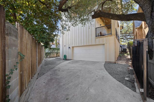 1018 Harwood PL, Austin, TX 78704