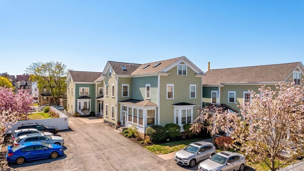 121 East Cottage St APT 4, Boston, MA 02125