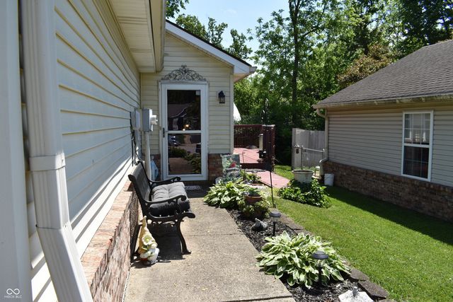 7625 Orchard Village Drive, Indianapolis, IN 46217