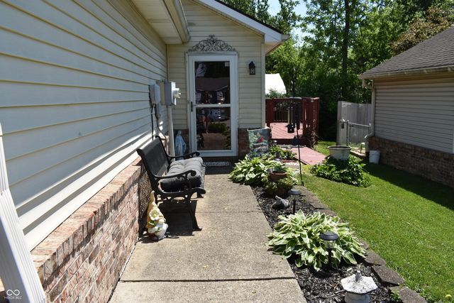 7625 Orchard Village Drive, Indianapolis, IN 46217