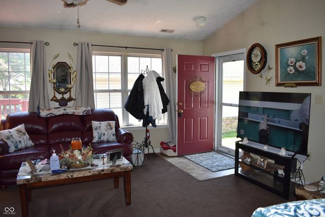 7625 Orchard Village Drive, Indianapolis, IN 46217