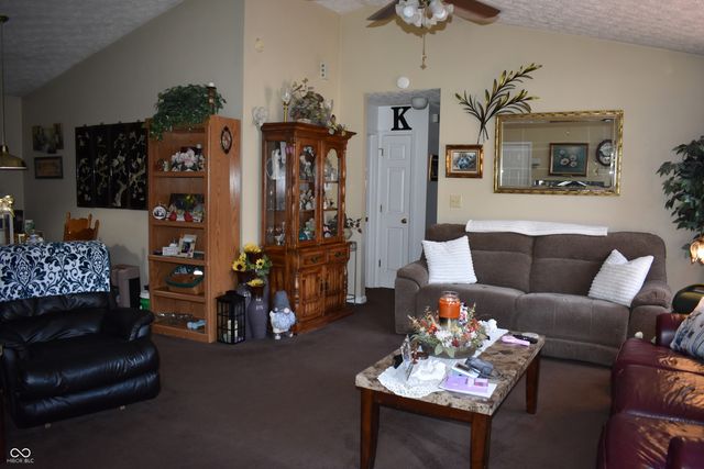 7625 Orchard Village Drive, Indianapolis, IN 46217