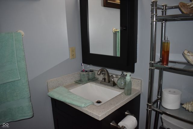 7625 Orchard Village Drive, Indianapolis, IN 46217